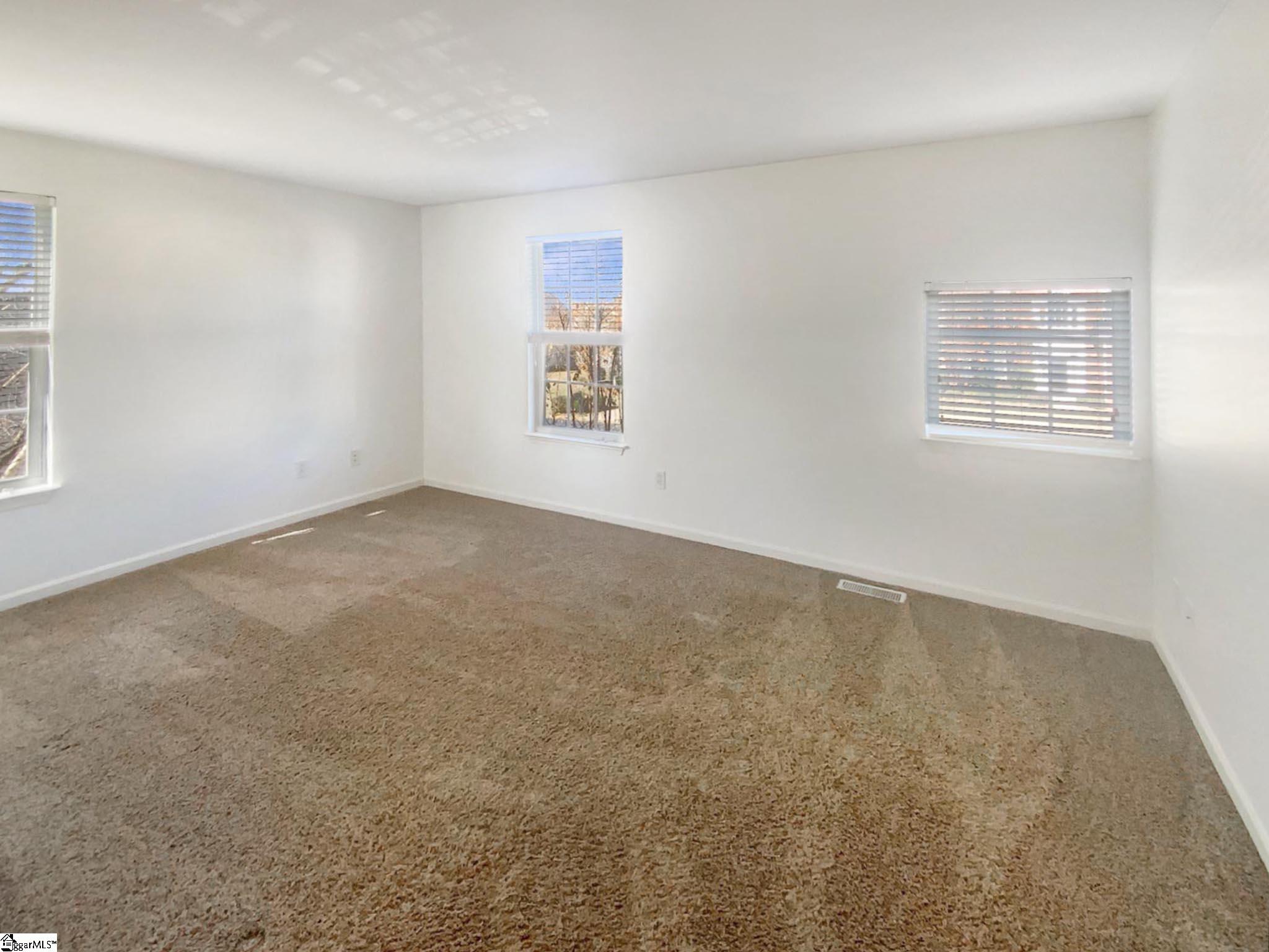 139 Castleton Circle Boiling Springs, SC 29316 - Photo 11 of 25