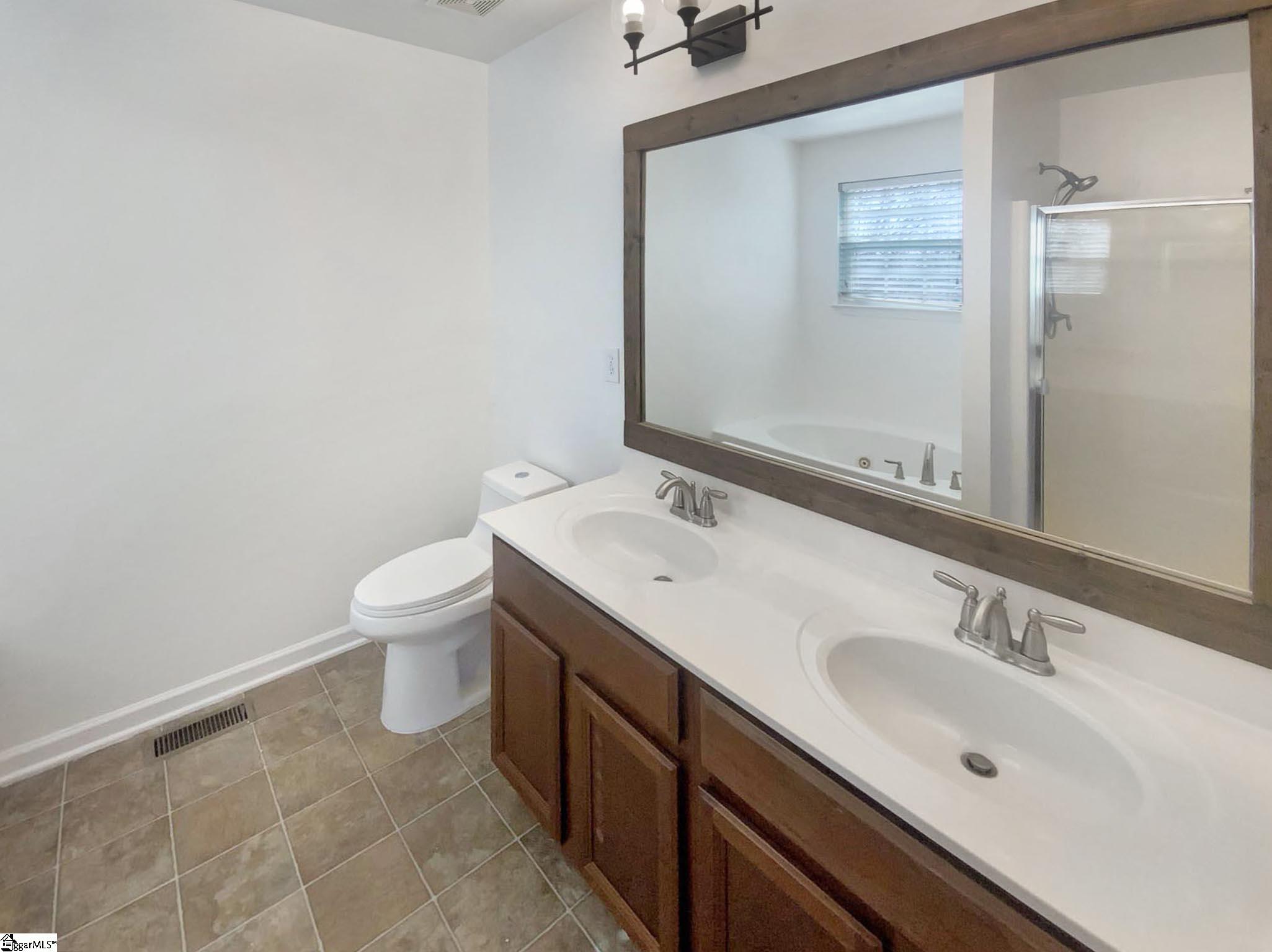 139 Castleton Circle Boiling Springs, SC 29316 - Photo 6 of 25