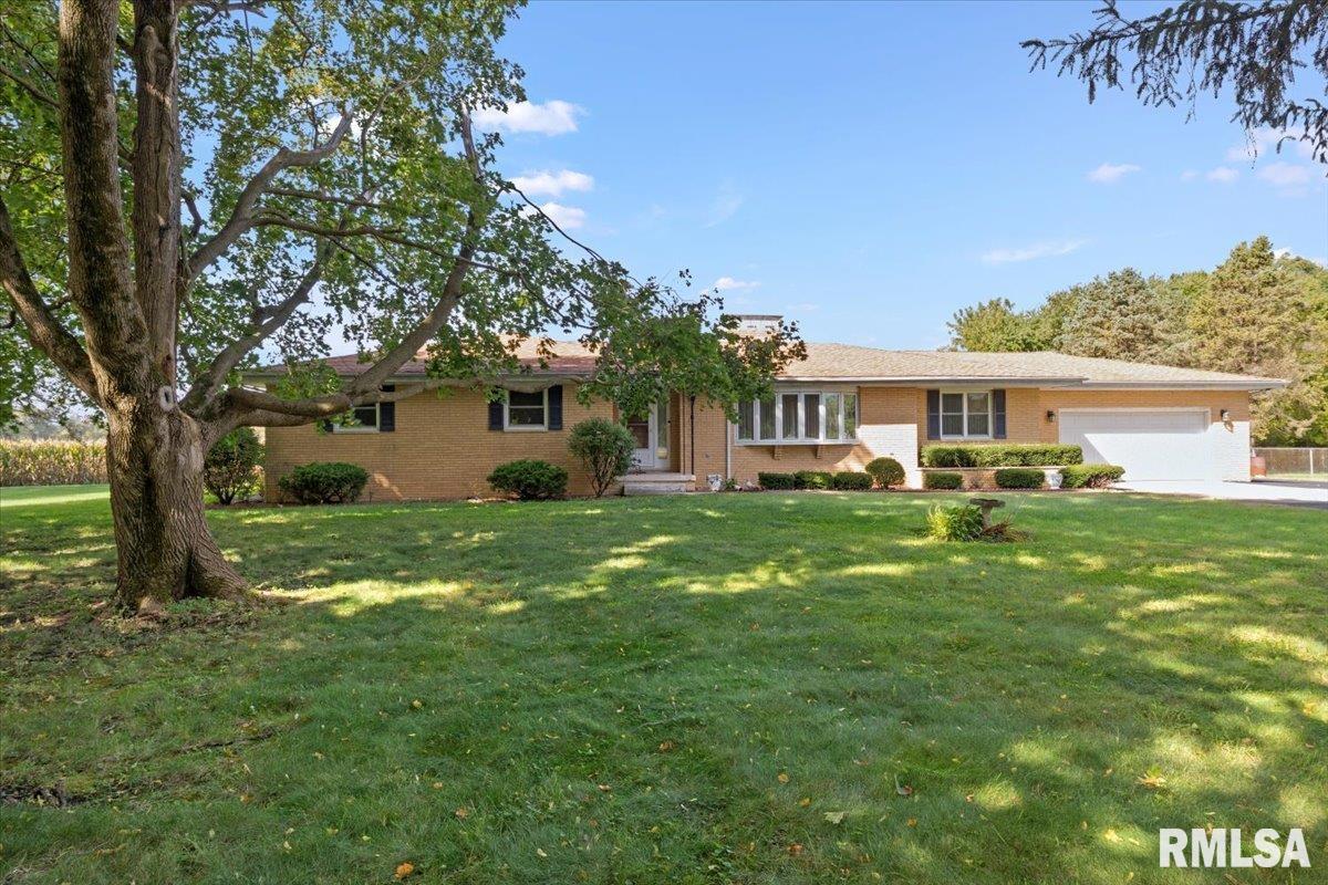 7001 Old Rte 36 Riverton, IL 62561 - Photo 1 of 46 Gallery Image 1