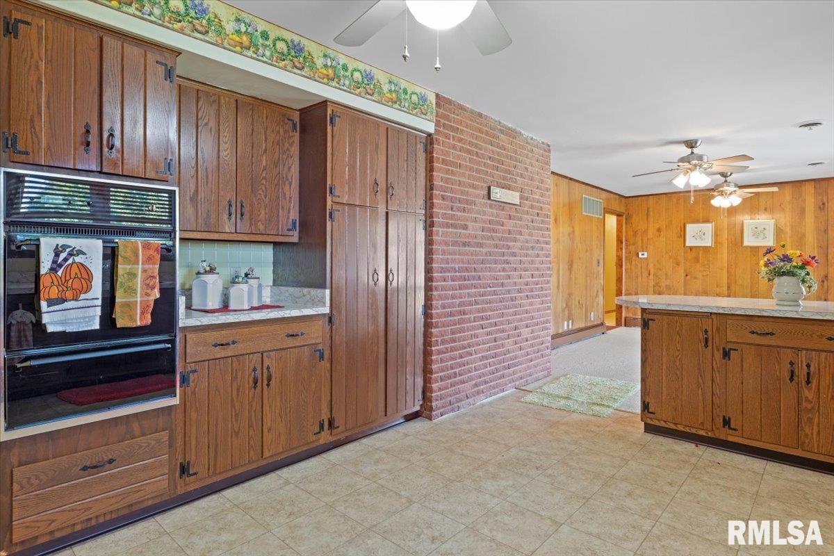 7001 Old Rte 36 Riverton, IL 62561 - Photo 13 of 46 Gallery Image 13