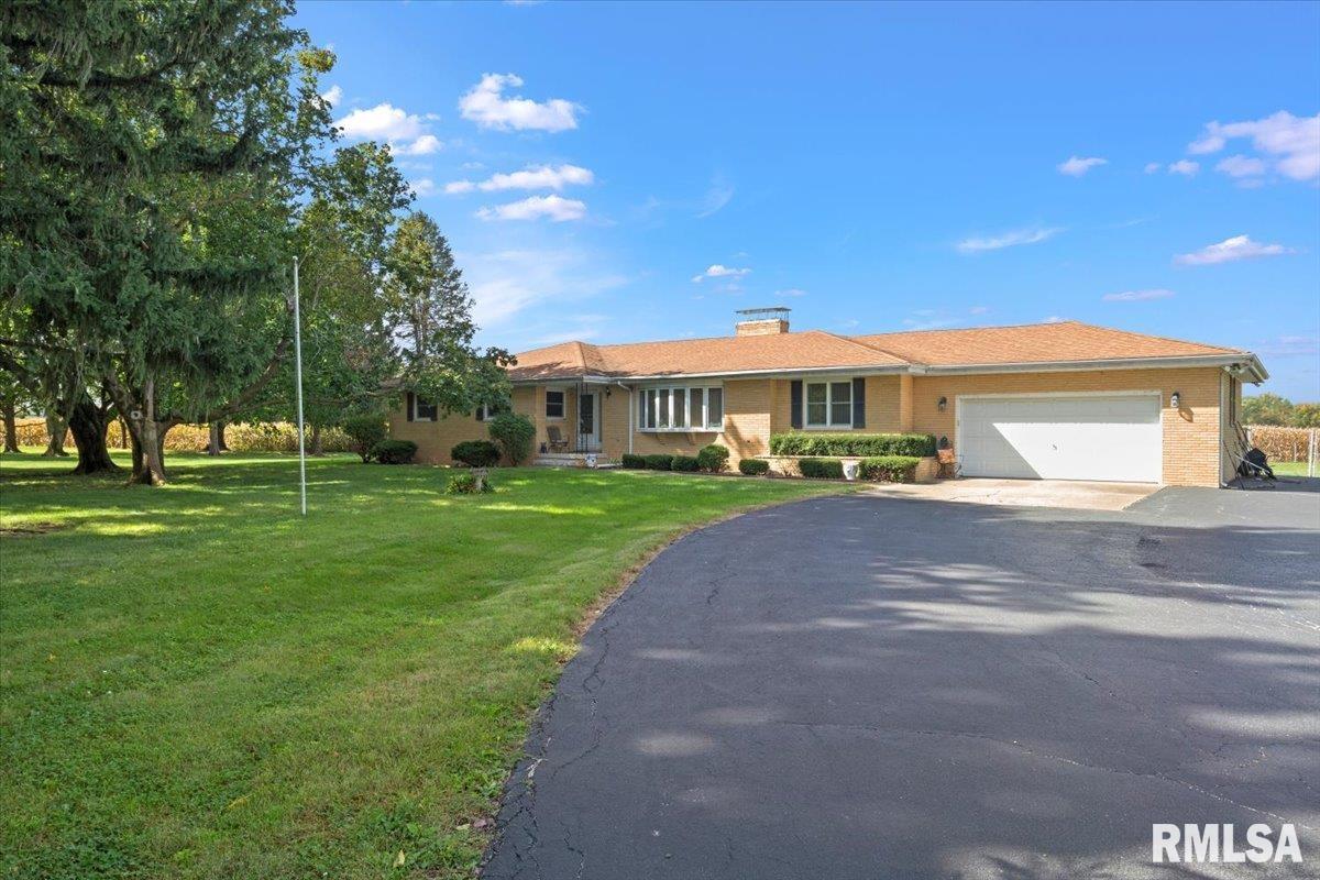 7001 Old Rte 36 Riverton, IL 62561 - Photo 3 of 46 Gallery Image 3
