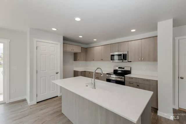 $369,990 | 216 Moose Street, Horseshoe Bend, ID 83629