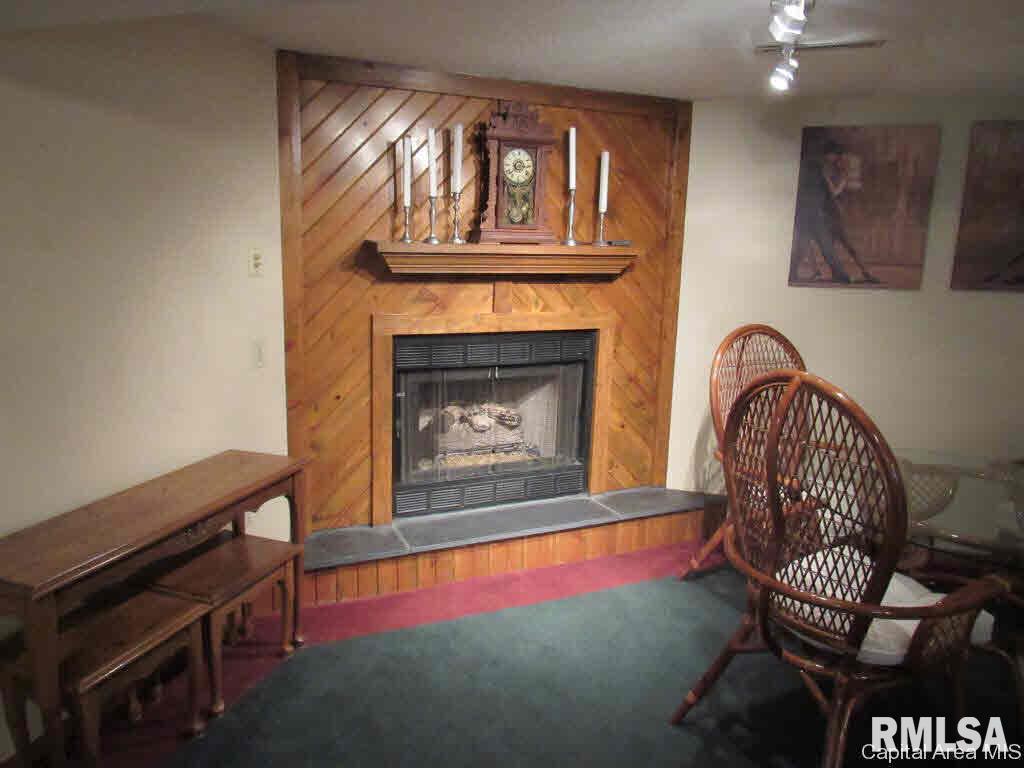 2518 Plateau Drive Springfield, IL 62707 - Photo 24 of 28 Gallery Image 24
