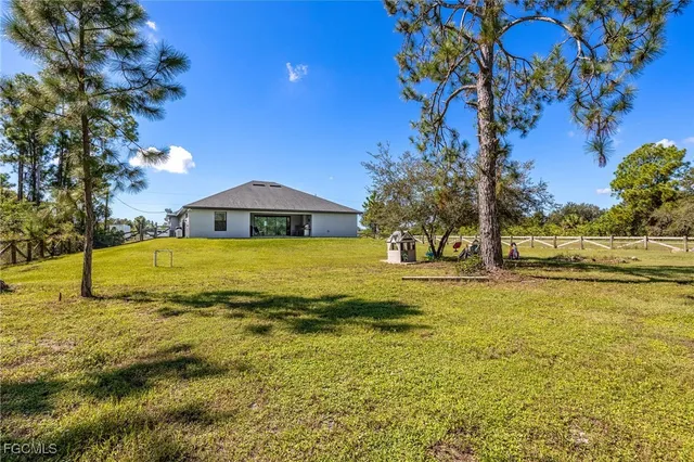 $469,000 | 7690 18th Place, LaBelle, FL 33935
