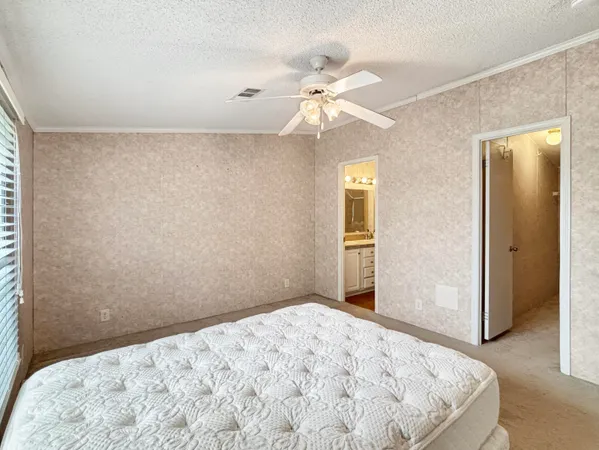 $2,500 | 7568 Southeast Swan Avenue, Hobe Sound, FL 33455