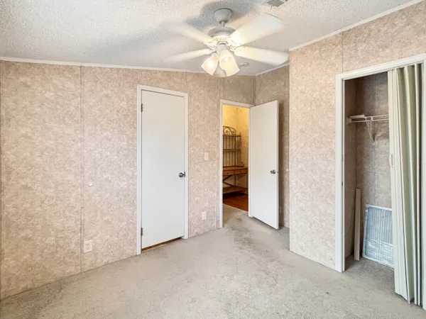 $2,500 | 7568 Southeast Swan Avenue, Hobe Sound, FL 33455