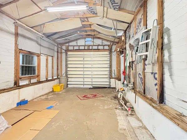 $2,500 | 7568 Southeast Swan Avenue, Hobe Sound, FL 33455