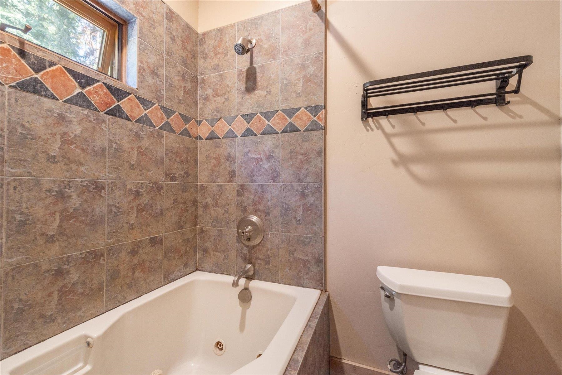 11013 Beacon Road Truckee, CA 96161 - Photo 17 of 20 Gallery Image 17