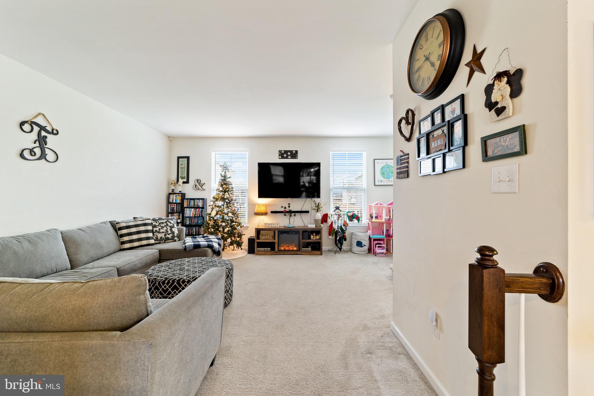 202 Iannelli Road Clarksboro, NJ 08020 - Photo 8 of 24 living room