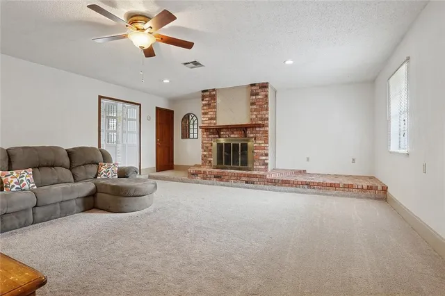 $289,900 | 4005 Hillcrest Drive, Marrero, LA 70072