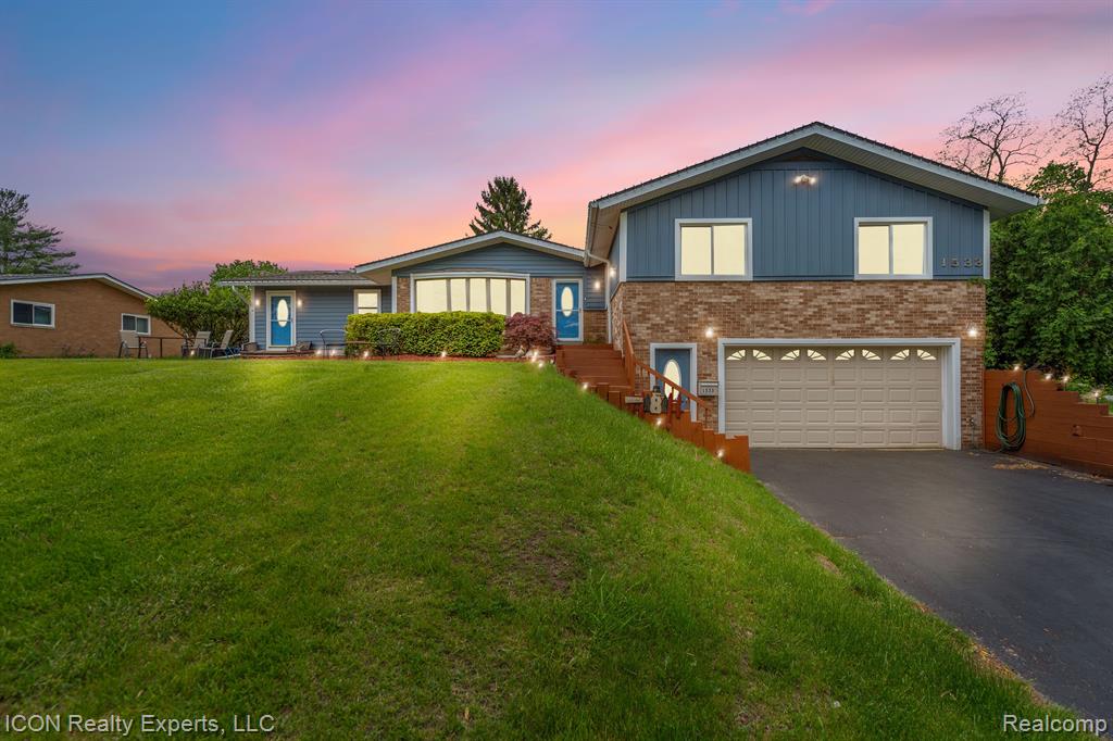 1533 Walton Boulevard Rochester Hills, MI 48309 - Photo 1 of 30