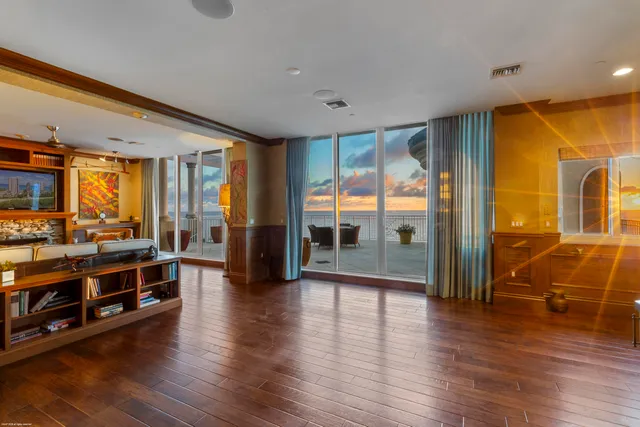 $4,595,000 | 5310 North Ocean Drive, Unit PH 1201, Singer Island, FL 33404