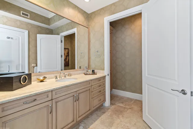 $4,595,000 | 5310 North Ocean Drive, Unit PH 1201, Singer Island, FL 33404