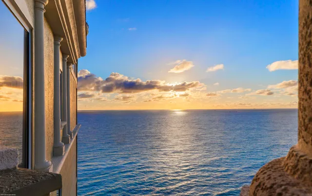 $4,595,000 | 5310 North Ocean Drive, Unit PH 1201, Singer Island, FL 33404