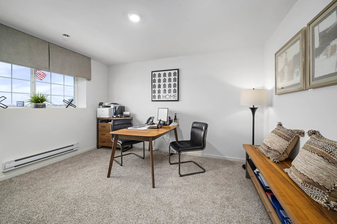 1479 Yosemite Way Pingree Grove, IL 60140 - Photo 27 of 27 a living room with furniture and a table