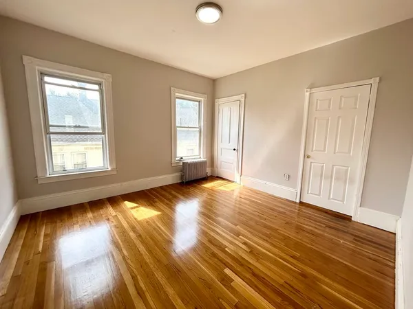 $2,900 | 22 Humphreys Street, Unit 3, Boston, MA 02125