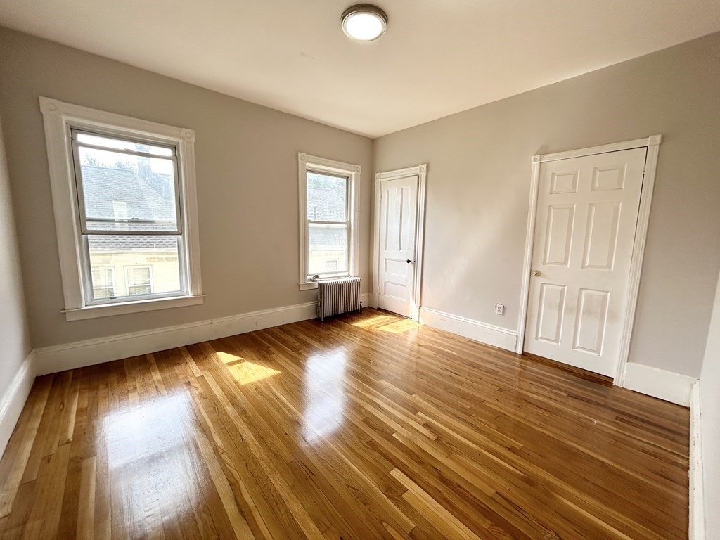 22 Humphreys Street, Unit 3 Boston, MA 02125 - Photo 5 of 8