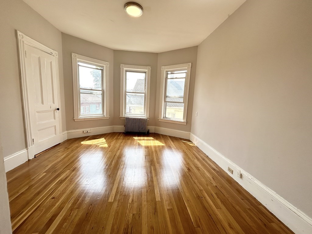 22 Humphreys Street, Unit 3 Boston, MA 02125 - Photo 6 of 8