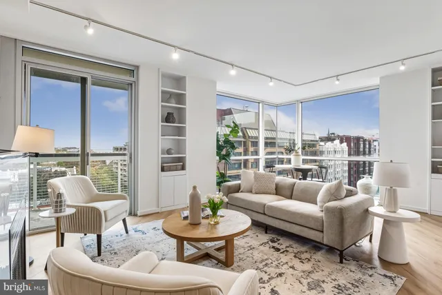 $1,175,000 | 1300 13th Street Northwest, Unit 801, Washington, DC 20005