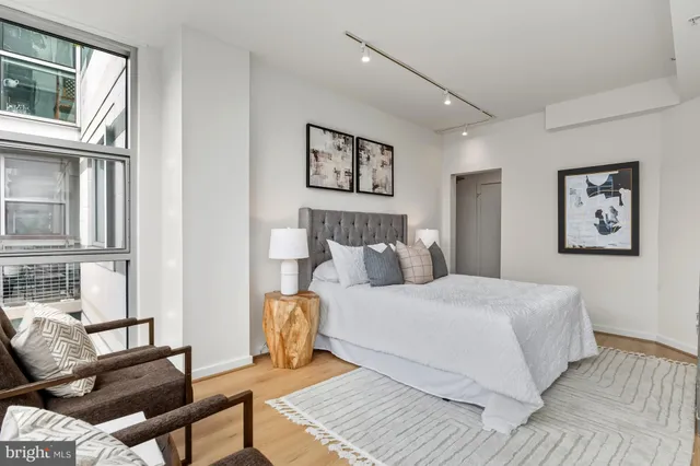 $1,175,000 | 1300 13th Street Northwest, Unit 801, Washington, DC 20005