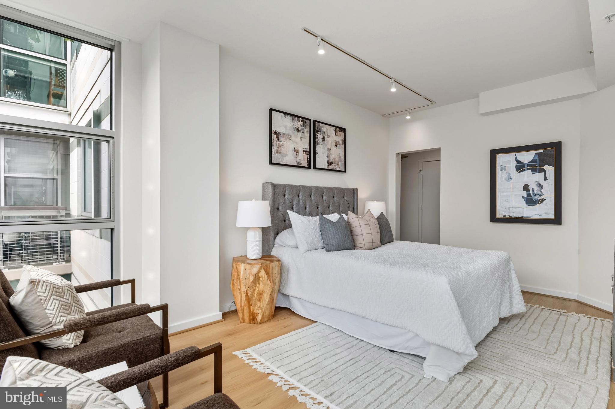 1300 13th Street Northwest, Unit 801 Washington, DC 20005 - Photo 14 of 28 Primary bedroom