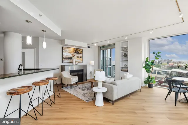 $1,175,000 | 1300 13th Street Northwest, Unit 801, Washington, DC 20005