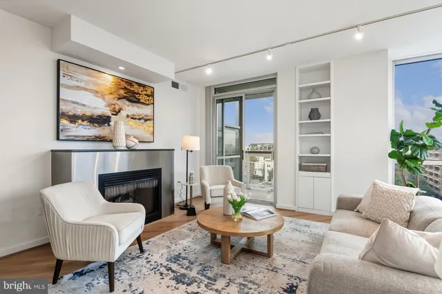 $1,175,000 | 1300 13th Street Northwest, Unit 801, Washington, DC 20005