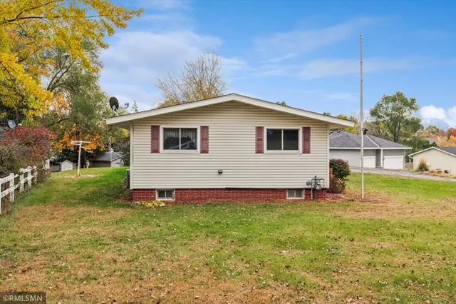 $259,900 | 104 Bavarian Circle, Cannon Falls, MN 55009