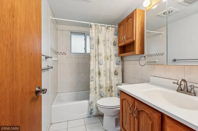 $259,900 | 104 Bavarian Circle, Cannon Falls, MN 55009