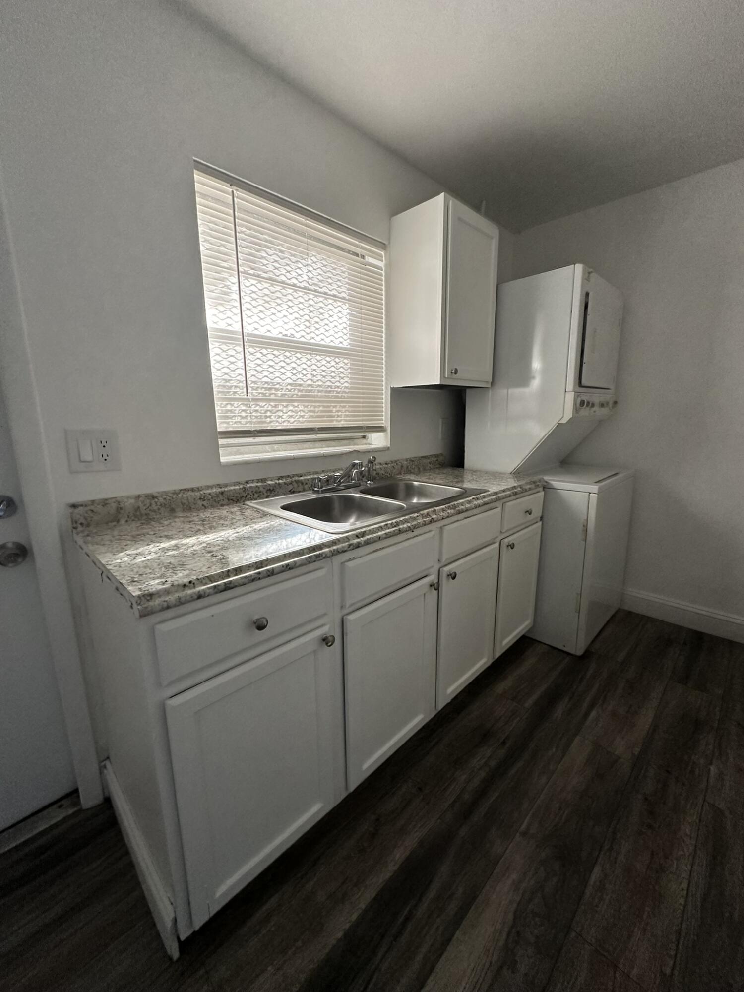 1245 West 35th Street Riviera Beach, FL 33404 - Photo 24 of 47 IMG_9200