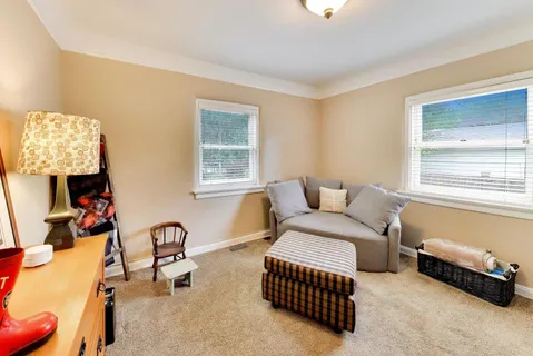 $899,000 | 124 Lockerbie Lane, Wilmette, IL 60091
