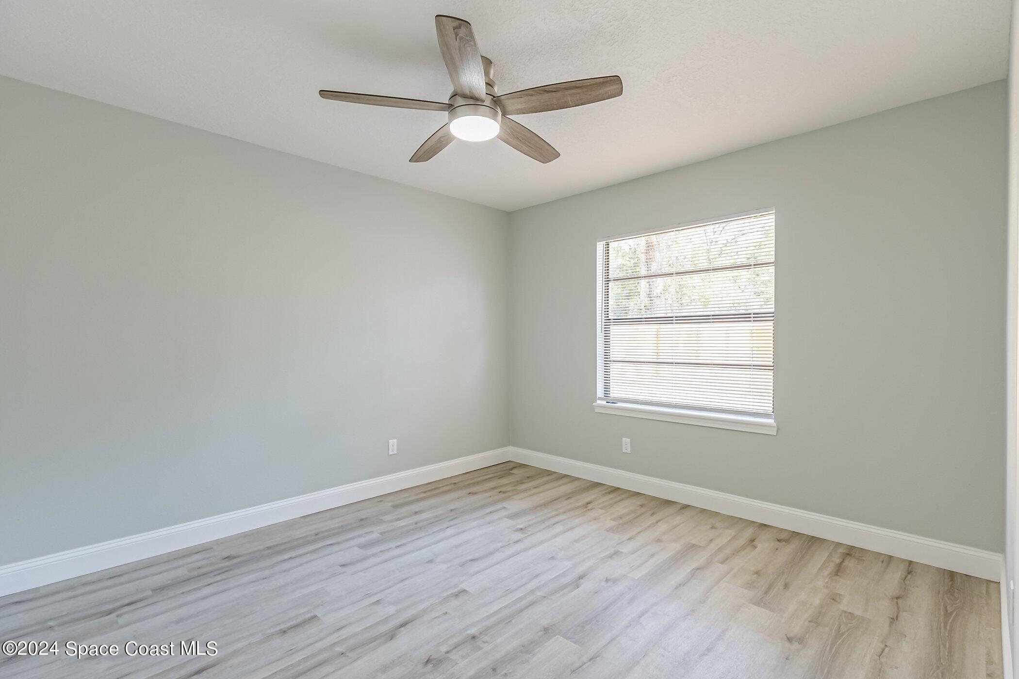 861 Furth Road Northwest Palm Bay, FL 32907 - Photo 18 of 23 561-Furth-215.jpg-SMALL