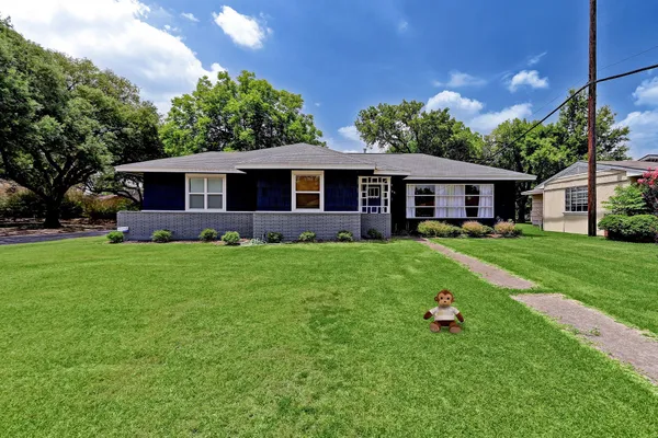 $1,898 | 5146 Stuyvesant Lane, Houston, TX 77021