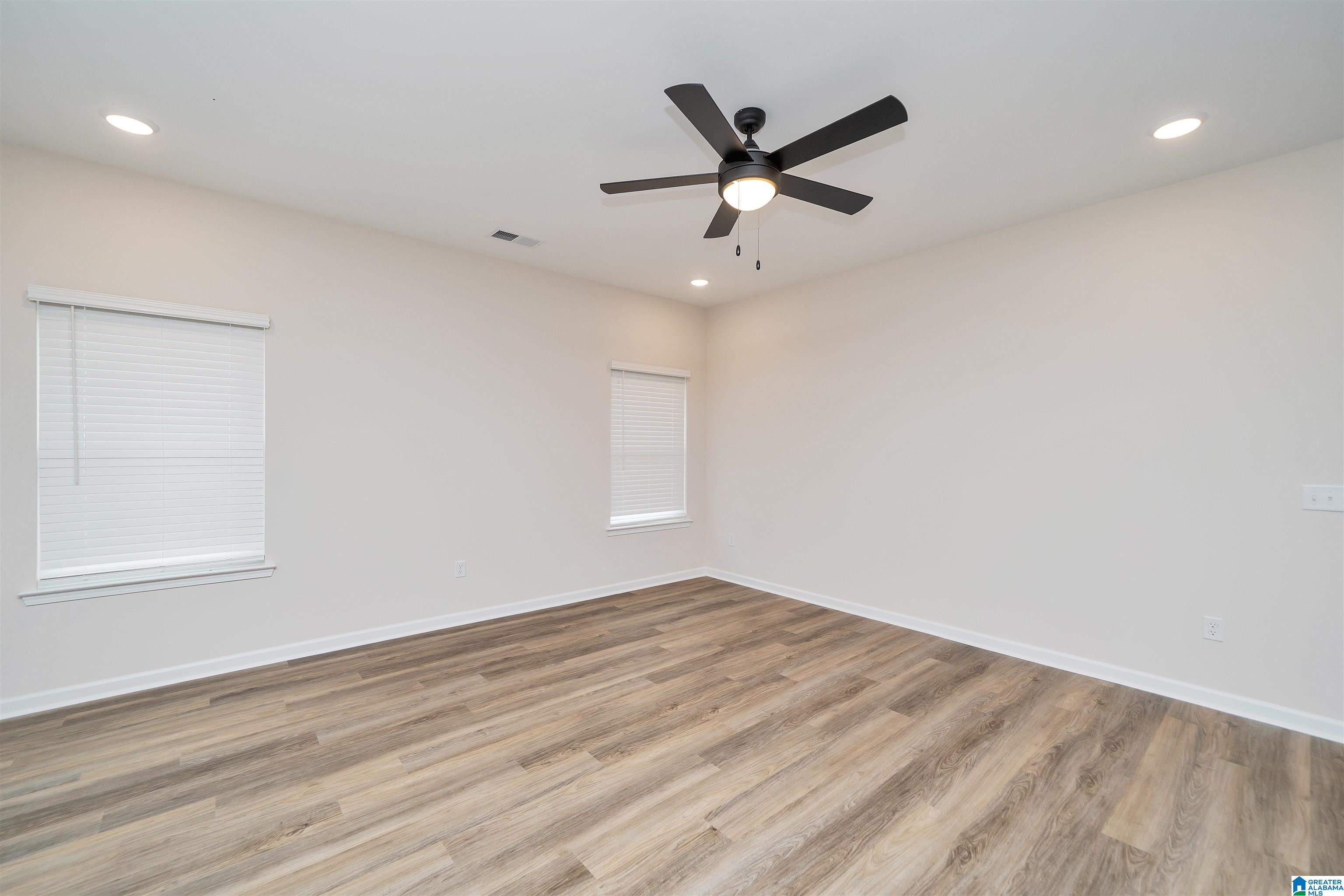 2233 Headrick Road Bessemer, AL 35022 - Photo 7 of 24 Gallery Image 7