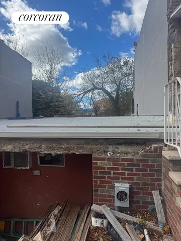 a close view of a stove