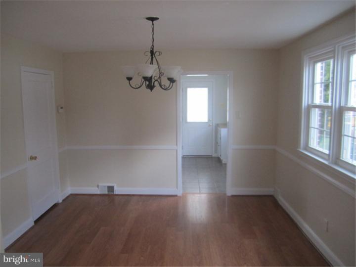 818 Haverford Road Ridley Park, PA 19078 - Photo 3 of 11