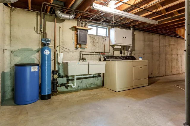 $299,000 | 3337 Colby Lane, Janesville, WI 53546