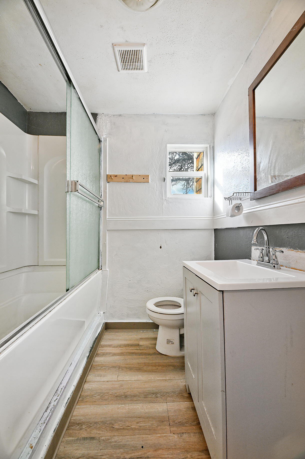 537 Laurel Street Central Point, OR 97502 - Photo 15 of 27 DSC_8556