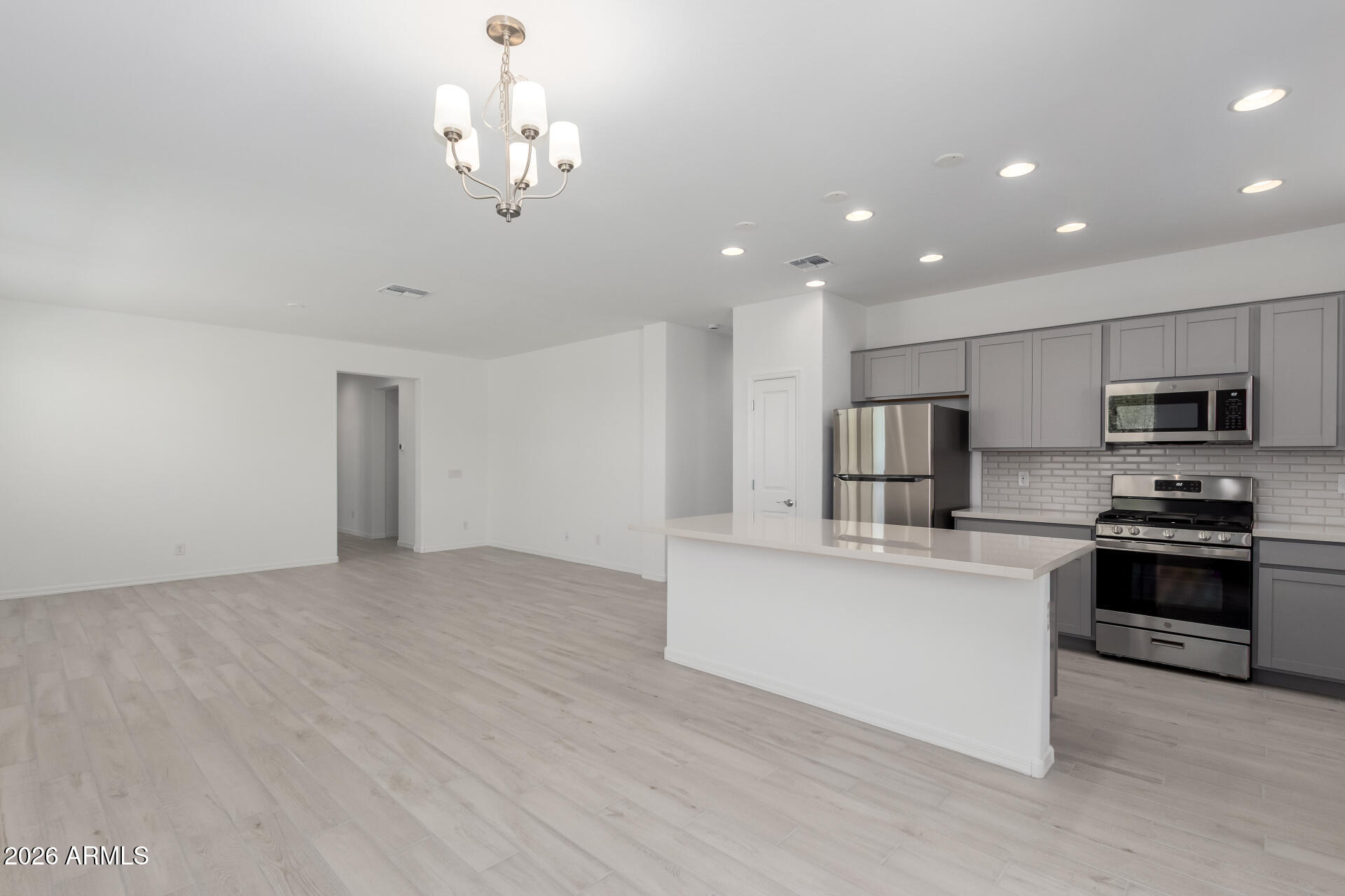 14436 West Sand Hills Road Surprise, AZ 85387 - Photo 10 of 29
