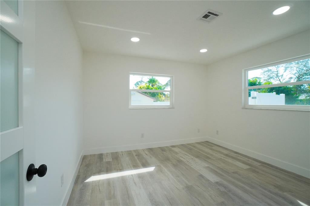 1461 Royal Road Venice, FL 34293 - Photo 31 of 68