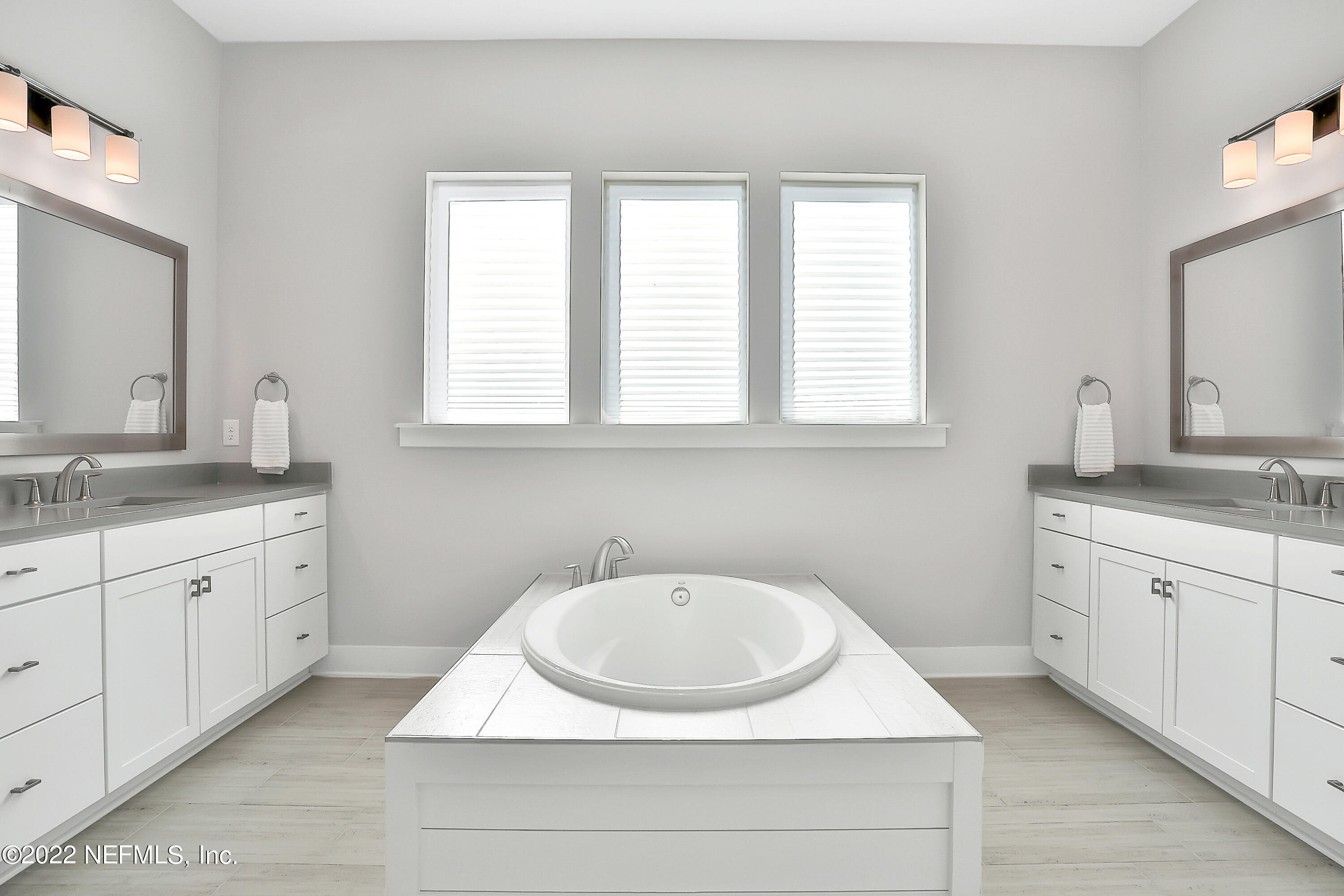 10170 Silverbrook Trail Jacksonville, FL 32256 - Photo 29 of 62 Two Vanities