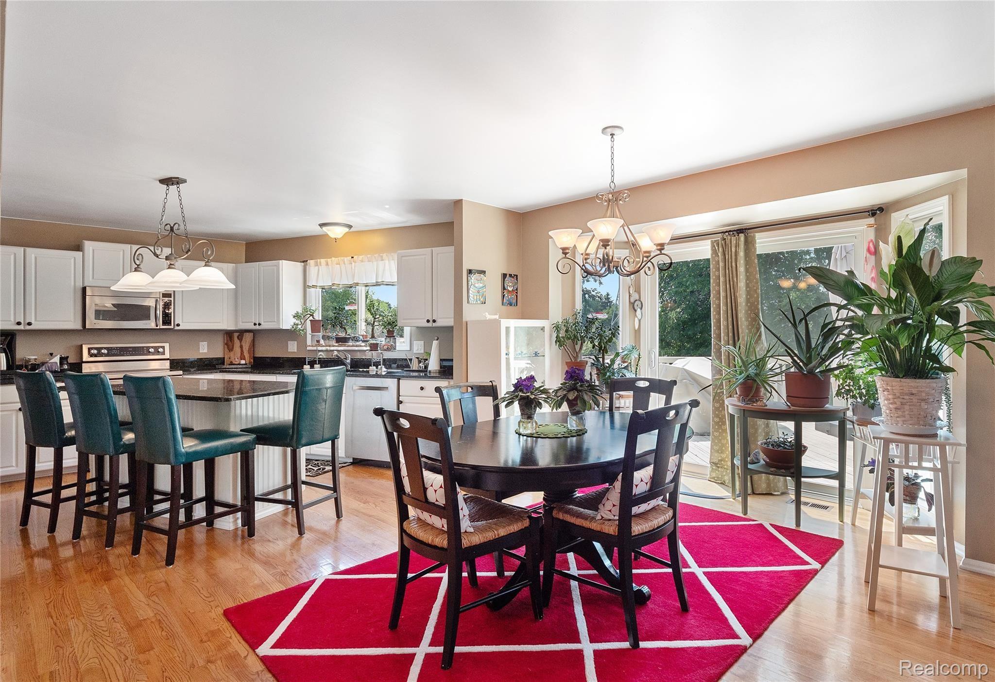 24417 Woodham Road Novi, MI 48374 - Photo 14 of 37 BREAKFAST ROOM