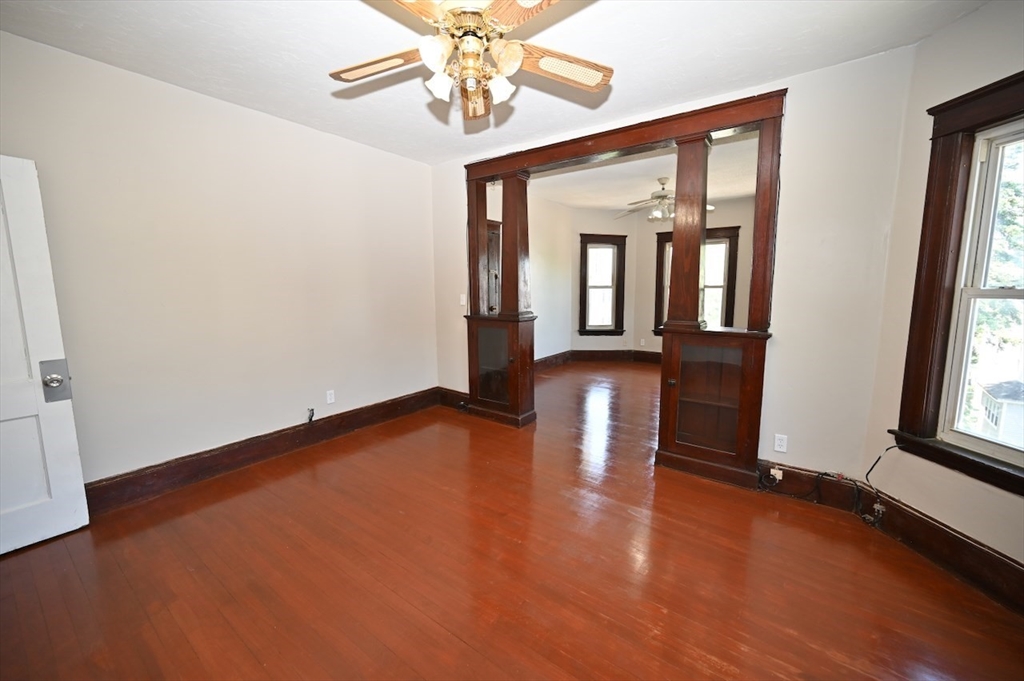 14 Derby Street Worcester, MA 01604 - Photo 7 of 23