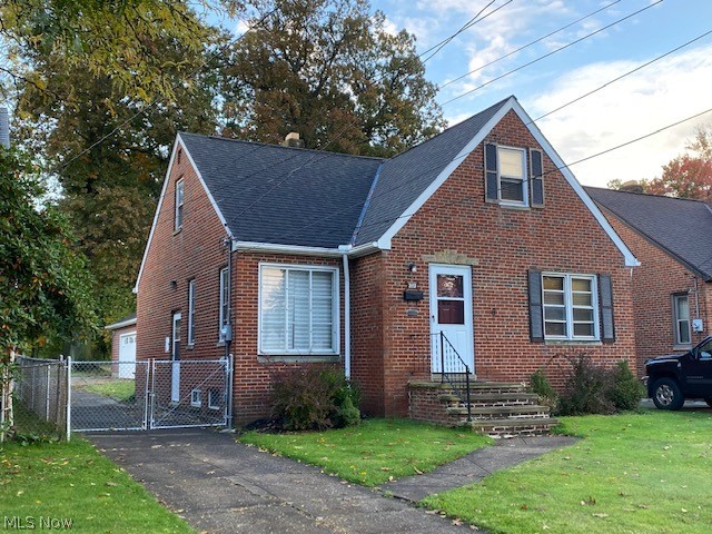 2117 Keystone Road Cleveland, OH 44134 - Photo 2 of 30