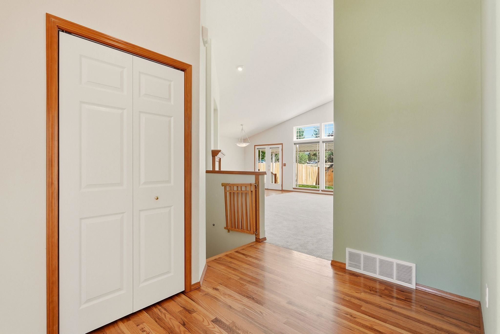 307 West Greta Lane Spokane, WA 99208 - Photo 3 of 37
