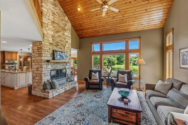 960 South Wayfare Trail Summit, WI 53066 - Photo 2 of 55 Living Room