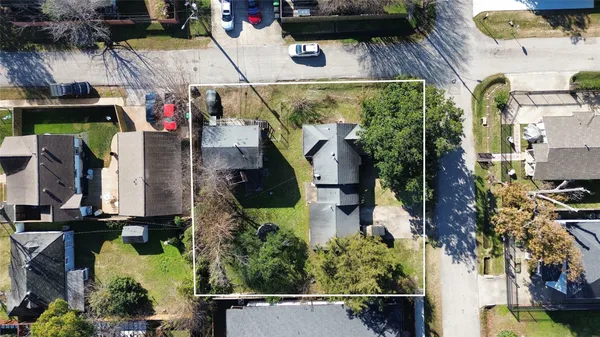 an aerial view of multiple house