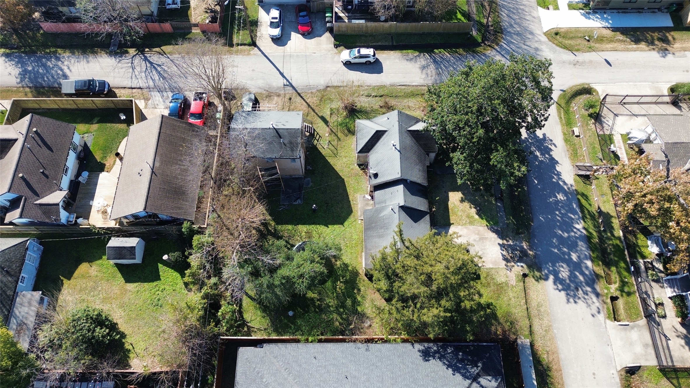 1502 Tabor Street Houston, TX 77009 - Photo 27 of 27 an aerial view of houses with outdoor space