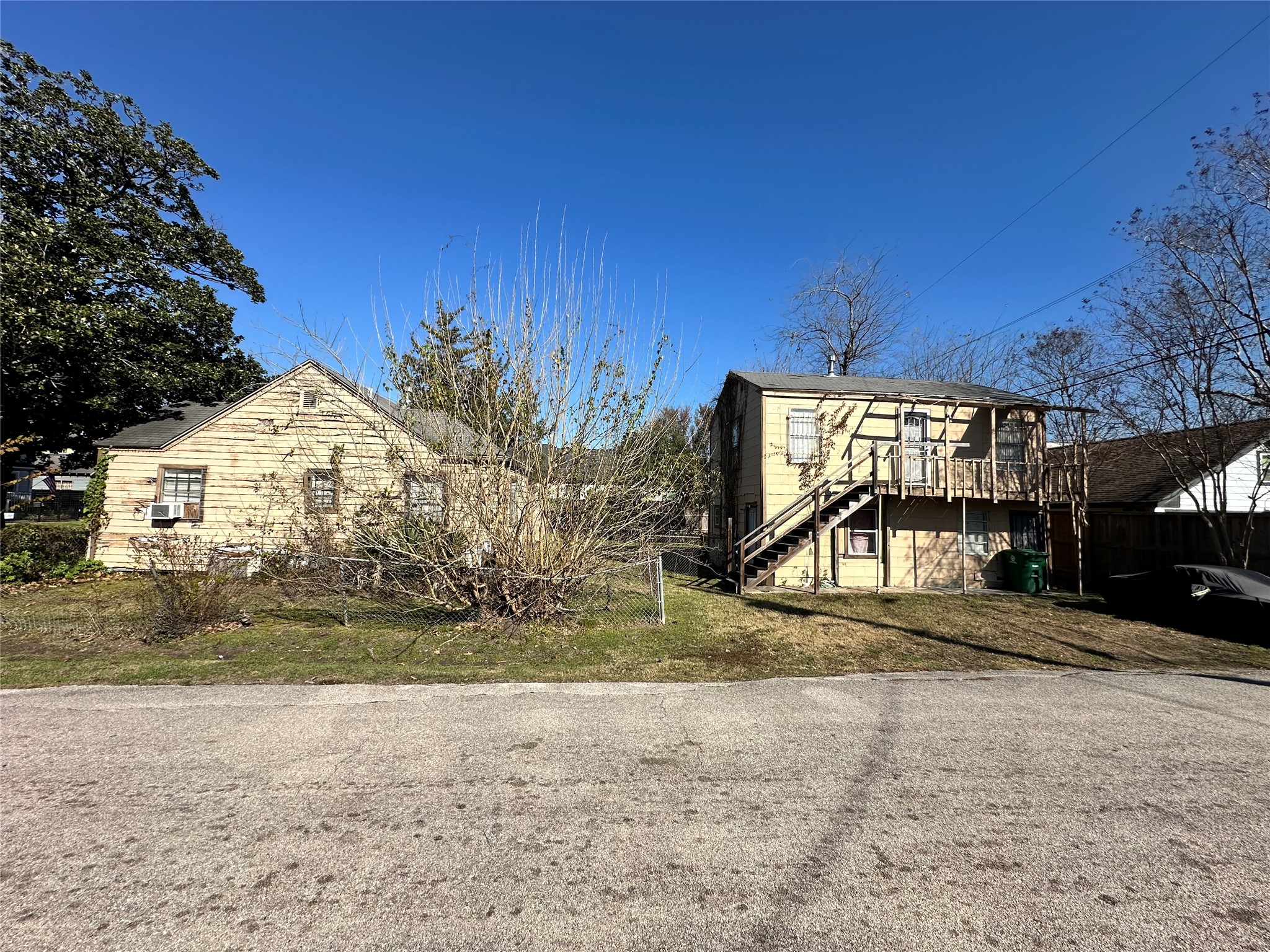 1502 Tabor Street Houston, TX 77009 - Photo 9 of 27 a view of a house with a yard