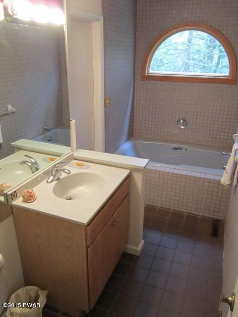 225 Maines Road Hawley, PA 18428 - Photo 21 of 41